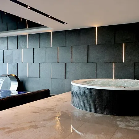 アパート Luksusowy 431 Baltic ミエンジズドロイェ